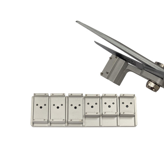 CT410 SMT Cutting Tool — Detail View of Carbon Steel Blades and Guide Pins